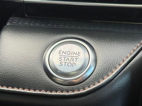 Used 2024 Lincoln Nautilus Reserve w/ Equipment Group 202A image 17