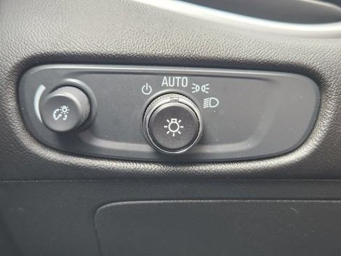 Used 2024 Chevrolet Malibu LT FWD image 20