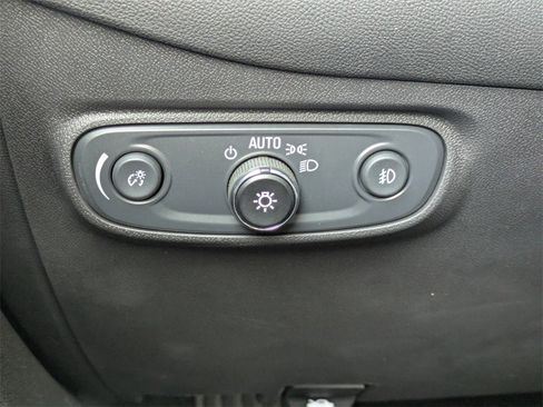 Used 2024 Chevrolet Equinox Premier image 27