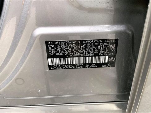 Used 2016 Lexus IS 300 AWD image 36