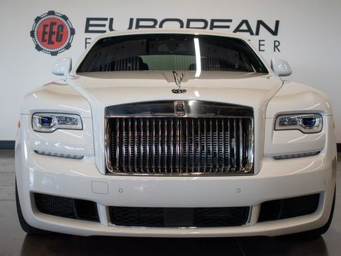 Used 2018 Rolls-Royce Ghost image 10