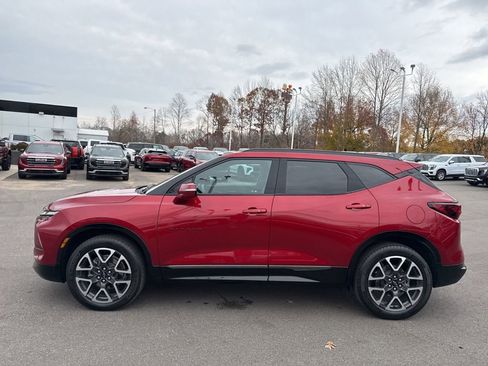 Used 2023 Chevrolet Blazer RS w/ Driver Confidence II Package image 2