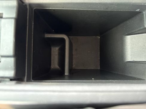 Used 2024 Nissan Rogue SV FWD image 21