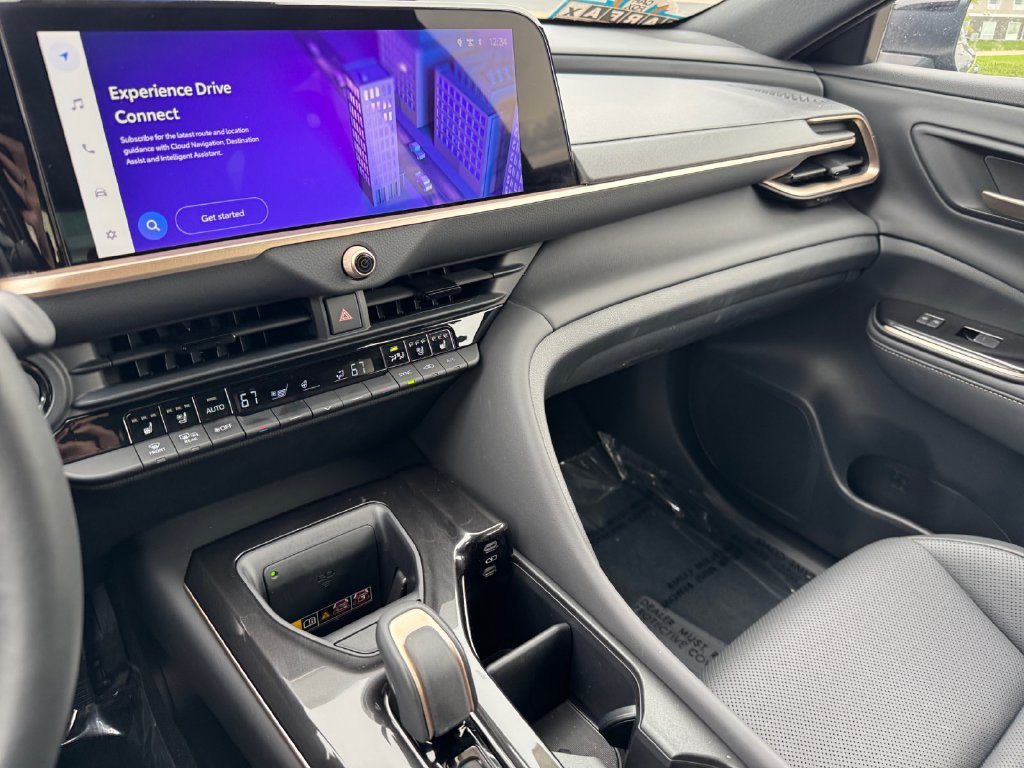 Certified 2026 Toyota Crown Signia AWD/4WD image 29