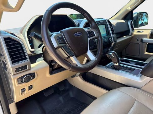 Used 2019 Ford F150 Lariat RWD image 20