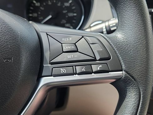 Used 2019 Nissan Rogue Sport SV AWD/4WD image 21
