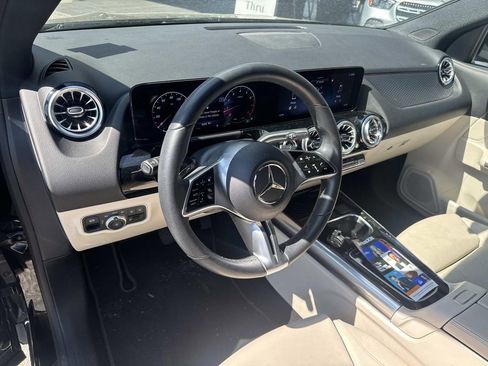 Used 2025 Mercedes-Benz GLA 250 image 18
