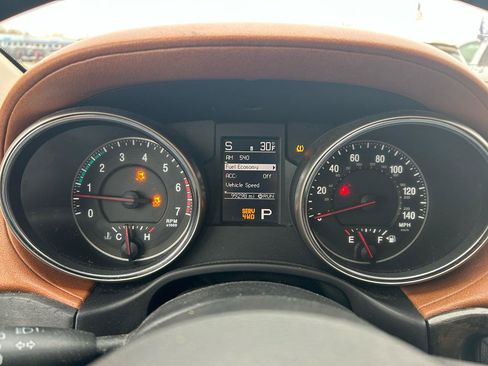Used 2011 Jeep Grand Cherokee Overland Summit AWD/4WD image 22