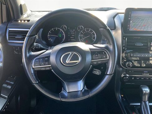 Used 2022 Lexus GX 460 image 5