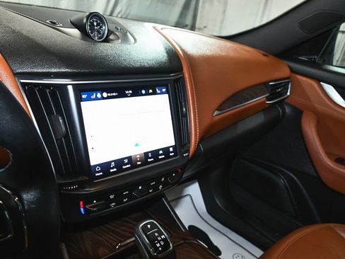 Used 2021 Maserati Levante image 35