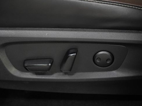 Used 2022 Nissan Pathfinder Platinum w/ Lighting Package (N92) AWD/4WD image 27