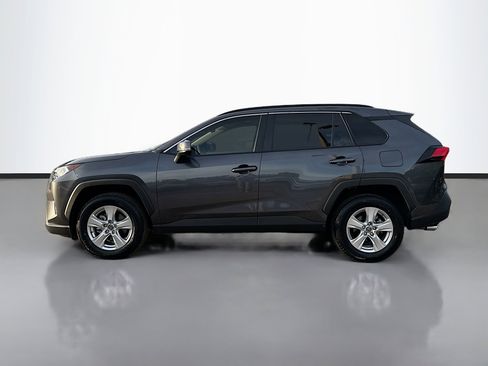Used 2019 Toyota RAV4 XLE image 6