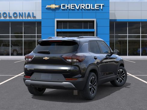 New 2026 Chevrolet TrailBlazer LT w/ LT Cold Weather Package AWD/4WD image 4