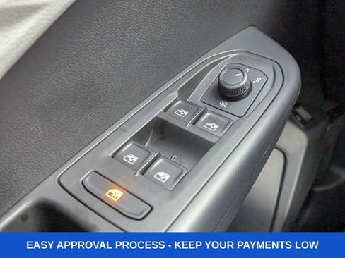 Used 2022 Volkswagen Taos S image 31