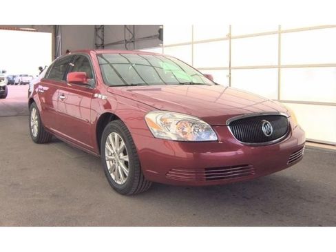 Used 2007 Buick Lucerne CXL w/ Luxury Package FWD image 2
