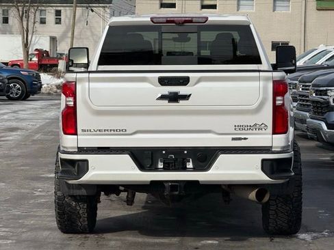 Used 2023 Chevrolet Silverado 2500 High Country w/ Z71 Off-Road Package image 6