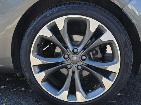 Used 2018 Buick Cascada Premium image 31