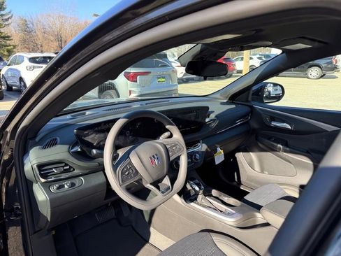 New 2026 Buick Envista Preferred image 10