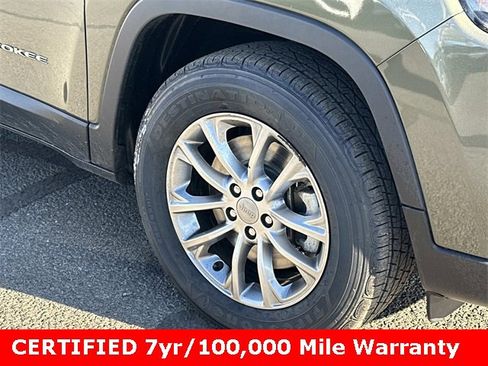 Used 2021 Jeep Cherokee Latitude Lux image 7