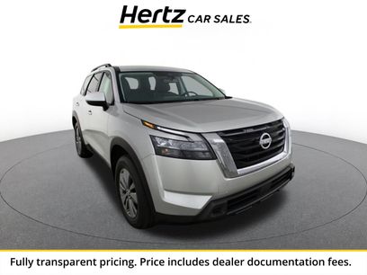 Used 2025 Nissan Pathfinder SV