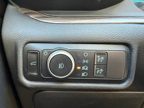 Used 2020 Ford Explorer Limited w/ Class III Trailer Tow Package image 17