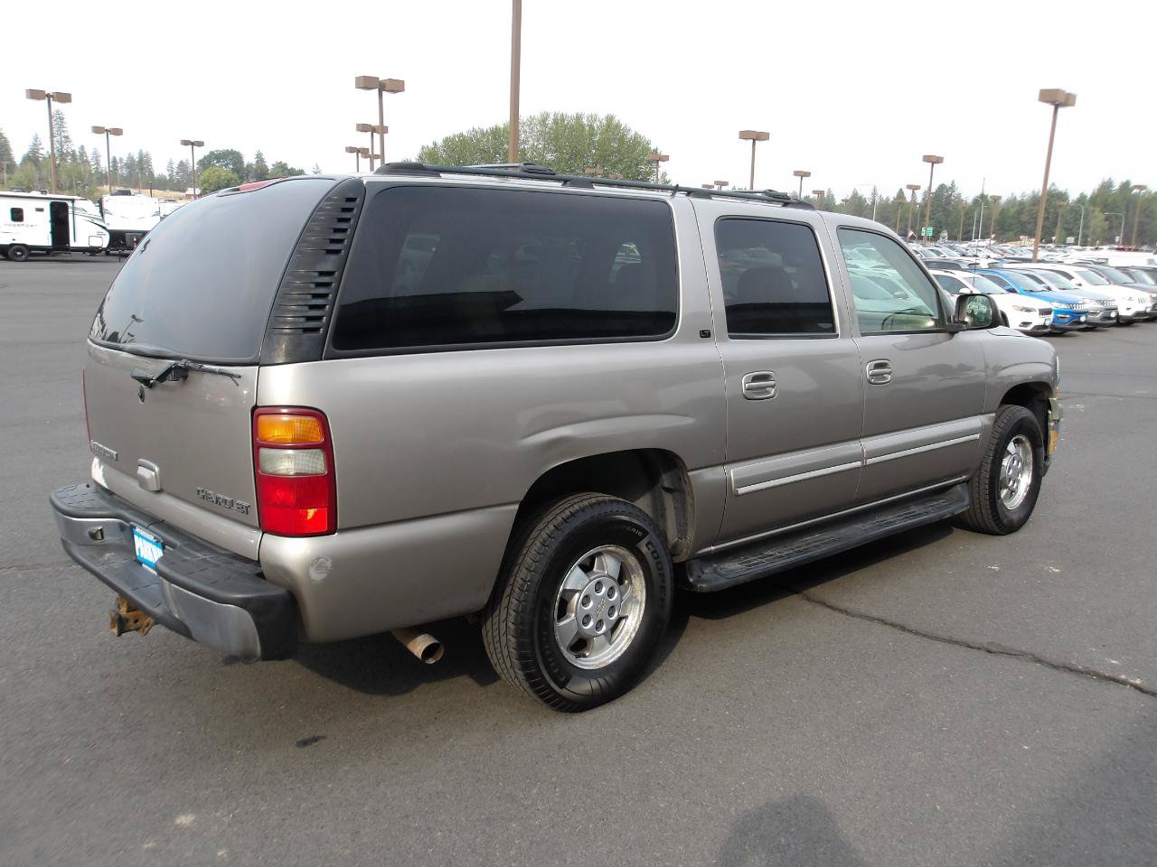 Used 2003 Chevrolet Suburban LT w/ LT Preferred Equipment Group AWD/4WD image 5