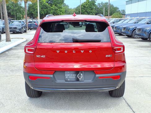 Certified 2023 Volvo XC40 B5 Ultimate w/ Protection Package Premier AWD/4WD image 6