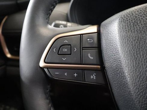 Used 2025 Toyota Grand Highlander AWD Hybrid image 18