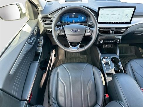 Used 2025 Ford Escape SE w/ PHEV Premium Package image 22