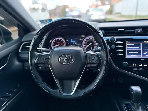 Used 2020 Toyota Camry SE image 34
