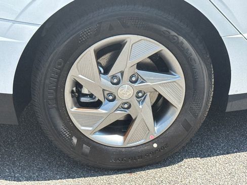 New 2025 Hyundai Sonata SE image 17