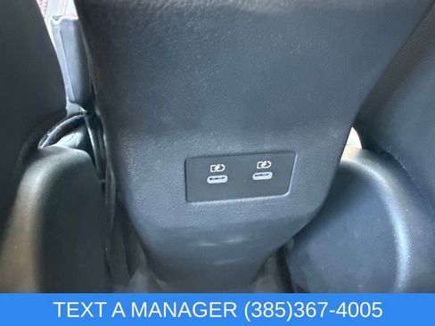 Used 2025 Nissan Kicks SR w/ SR Premium Package AWD/4WD image 17