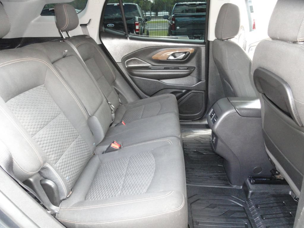 Used 2019 GMC Terrain SLE w/ Driver Convenience Package FWD image 7