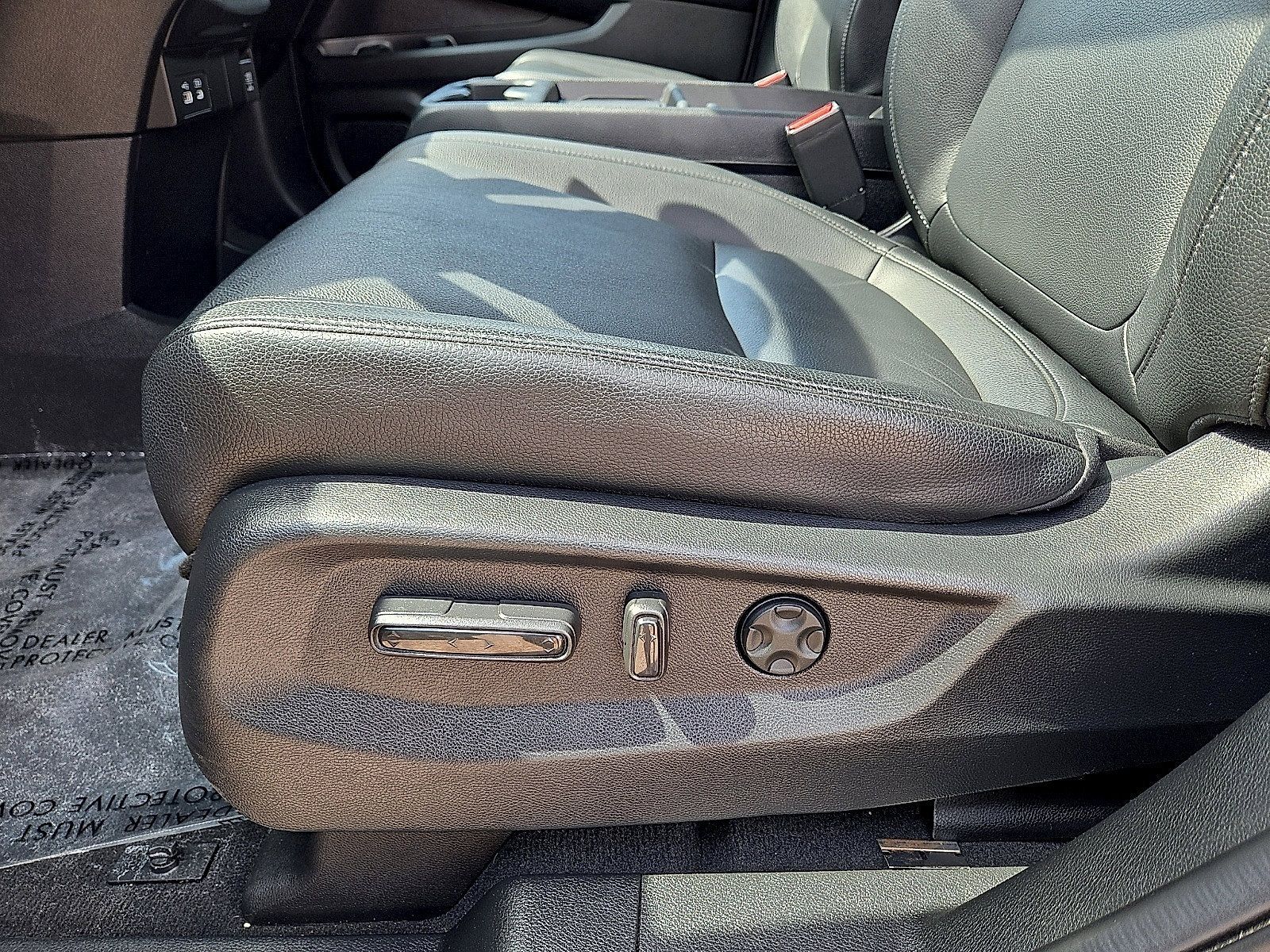 Used 2025 Honda Odyssey EX-L image 24