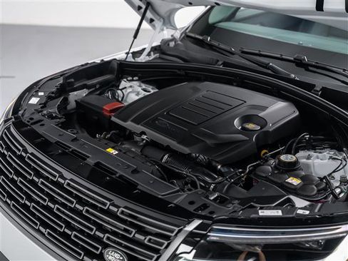 New 2026 Land Rover Range Rover Velar S image 10