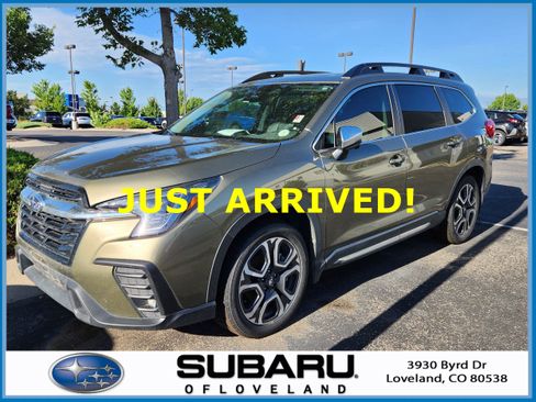 Used 2023 Subaru Ascent Limited w/ Technology Package AWD/4WD image 1