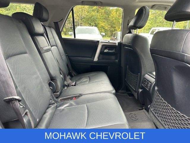 Used 2021 Toyota 4Runner Limited AWD/4WD image 29