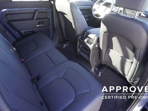 Used 2025 Land Rover Defender 110 S image 26