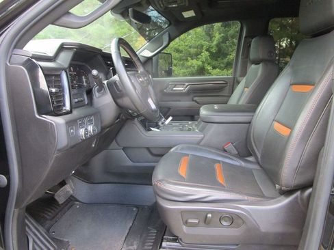 Used 2024 GMC Sierra 2500 AT4 w/ AT4 Premium Plus Package image 31