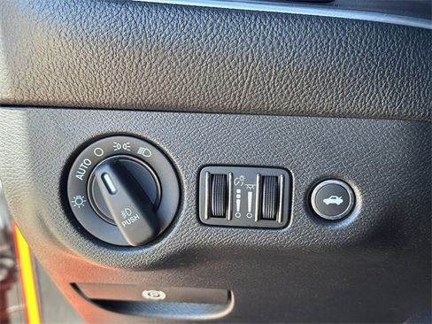 Used 2021 Dodge Challenger R/T Scat Pack w/ T/A Package image 22