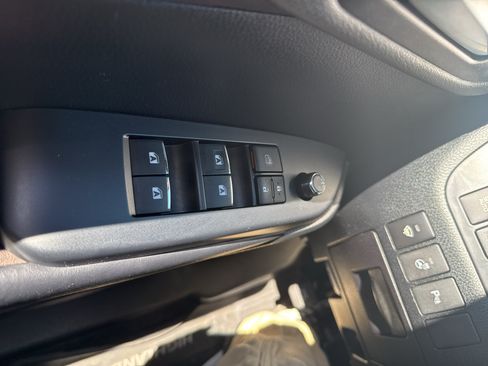 Used 2019 Toyota Highlander Limited Platinum AWD/4WD image 14