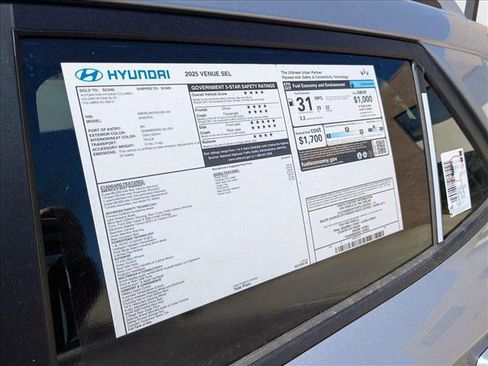 New 2025 Hyundai Venue SEL image 25