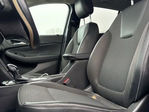 Used 2021 Buick Encore GX Preferred w/ Cold Weather Comfort Package image 15