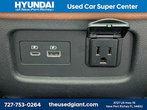 Used 2024 Nissan Pathfinder Platinum FWD image 21