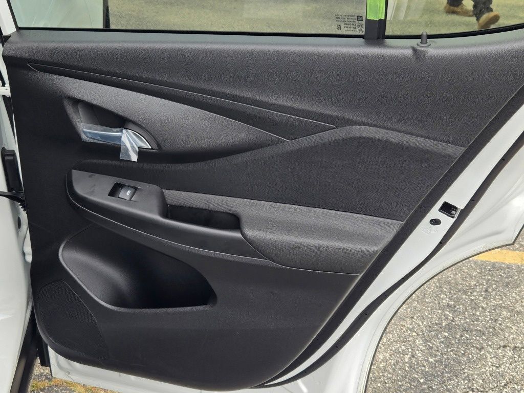New 2026 Buick Envista Preferred FWD image 18