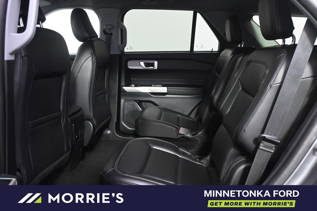 Used 2024 Ford Explorer XLT w/ Equipment Group 202A AWD/4WD image 22