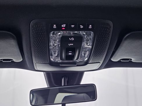 Used 2020 Mercedes-Benz GLB 250 GLB 250 image 34