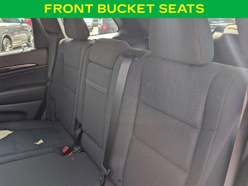 Used 2013 Jeep Grand Cherokee Laredo w/ Laredo E Group AWD/4WD image 16