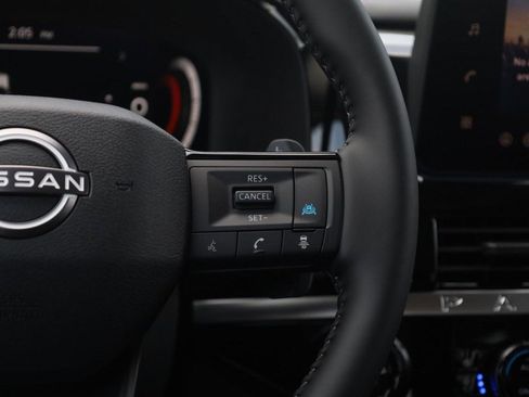 New 2026 Nissan Pathfinder Platinum AWD/4WD image 9