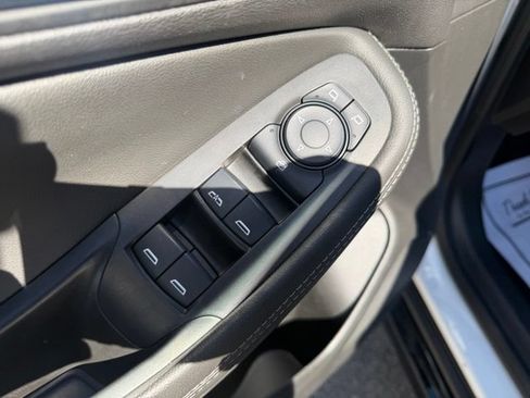 Certified 2024 Buick Encore GX Sport Touring AWD/4WD image 18